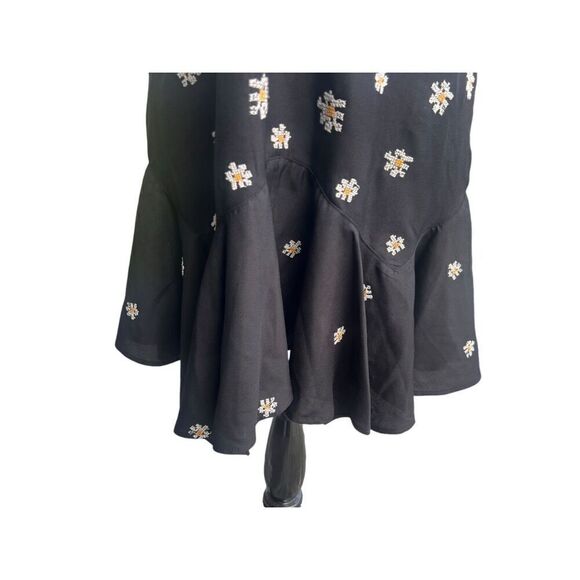 Urban Outfitters Sienna Embroidered Hanky Hem Mini Dress black Size Medium - Picture 6 of 10